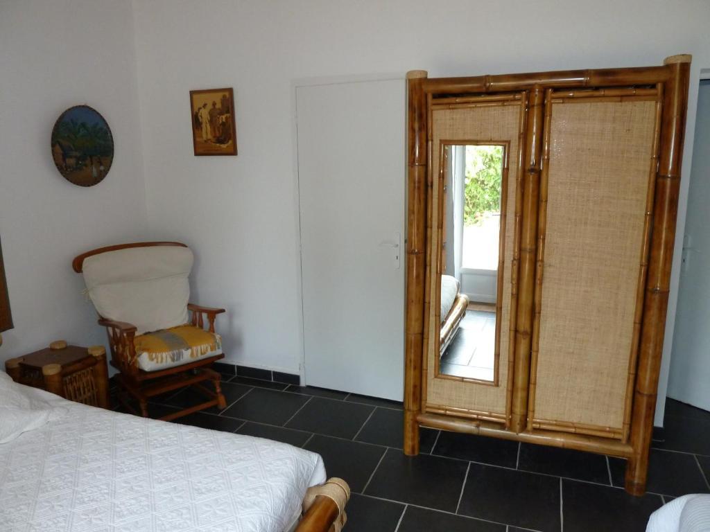 Le Vieux Vauvert Bed & Breakfast Rochecorbon Ruang foto