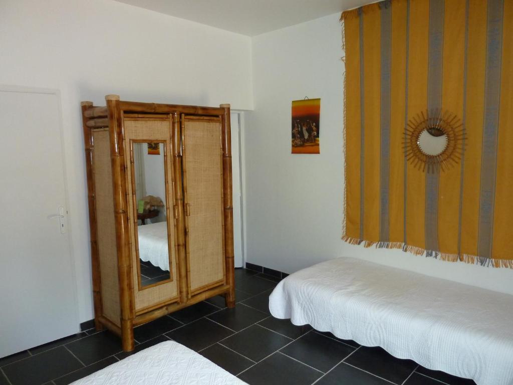Le Vieux Vauvert Bed & Breakfast Rochecorbon Ruang foto