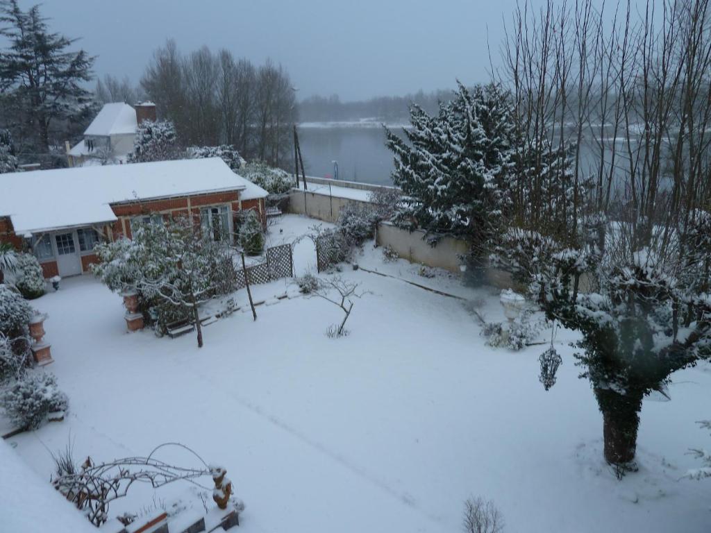 Le Vieux Vauvert Bed & Breakfast Rochecorbon Bagian luar foto