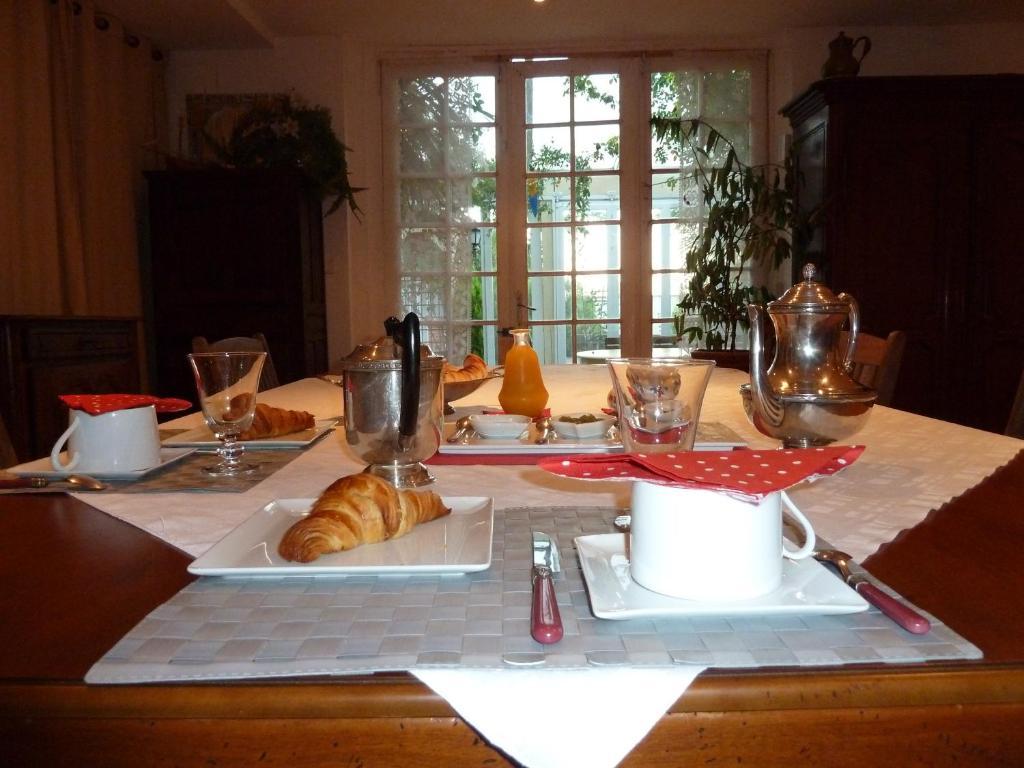 Le Vieux Vauvert Bed & Breakfast Rochecorbon Bagian luar foto